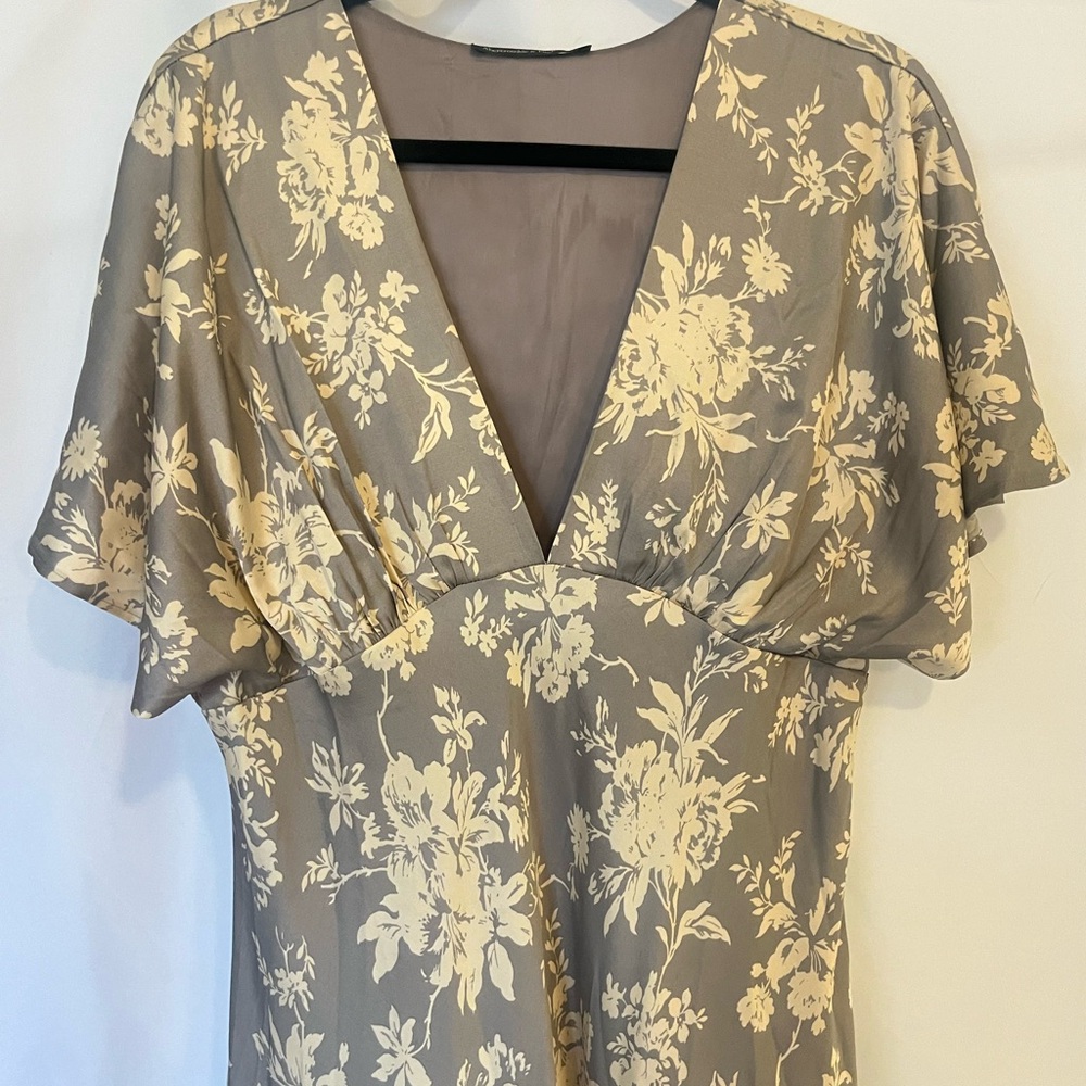 Abercrombie & Fitch Olive Green Floral Maxi Dress - Picture 3 of 10